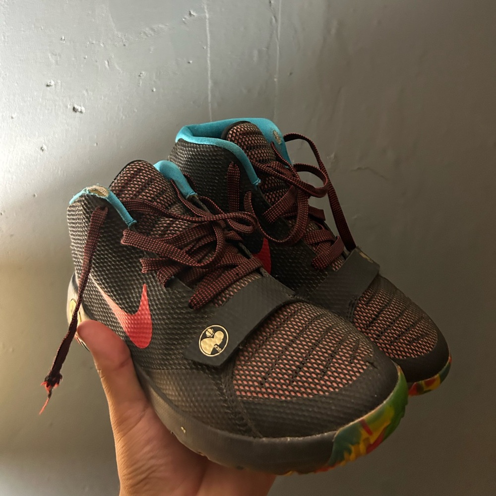 KD Basketball Shoes